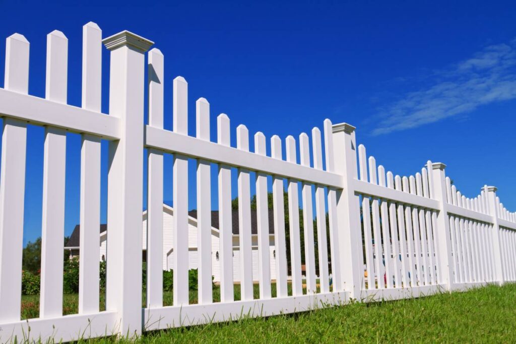 White picket fence outside a home near Nicholasville, KY